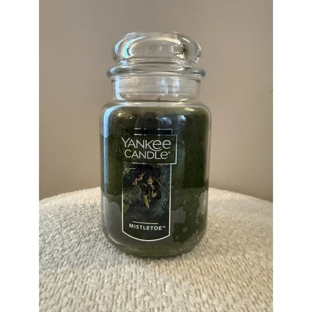 Yankee Candle Mistletoe Scented, Classic 22oz Large Jar Single Wick Candle